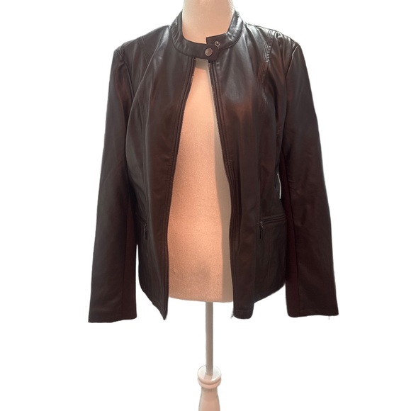 Mo-Ka Women's Faux Leather Jacket in Twilight Plum - Picture 4 of 6